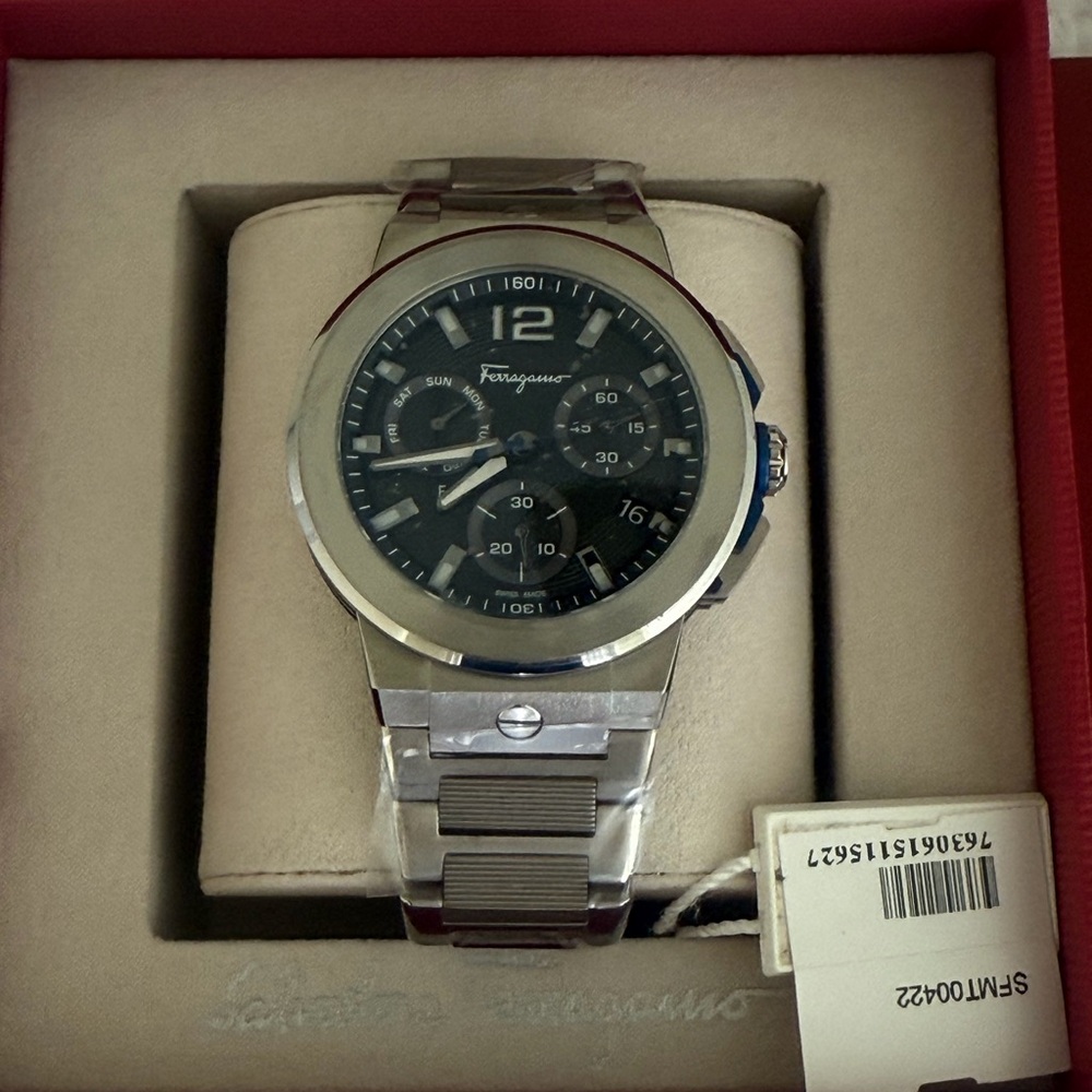 NWT SALVATORE FERRAGAMO F-80 Titanium Tech Mens Watch - Picture 9 of 15